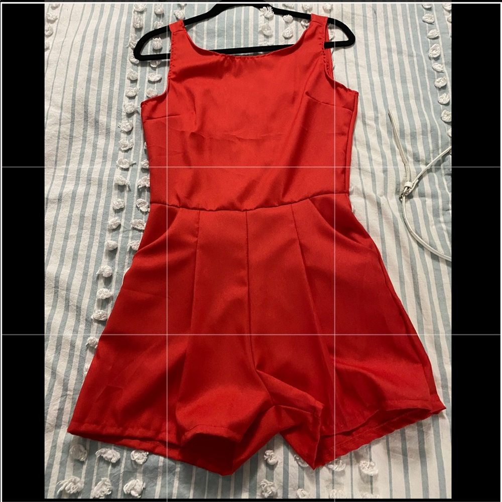 Beautiful jumpsuit, size M, runs small